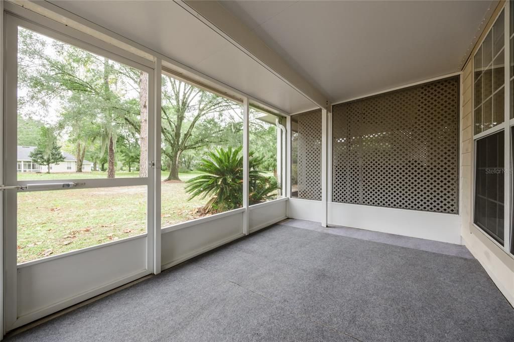 For Sale: $228,000 (2 beds, 2 baths, 1202 Square Feet)