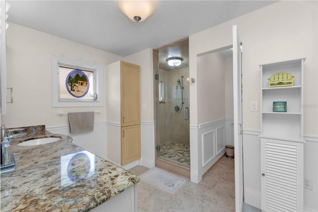 For Sale: $775,000 (3 beds, 2 baths, 1776 Square Feet)