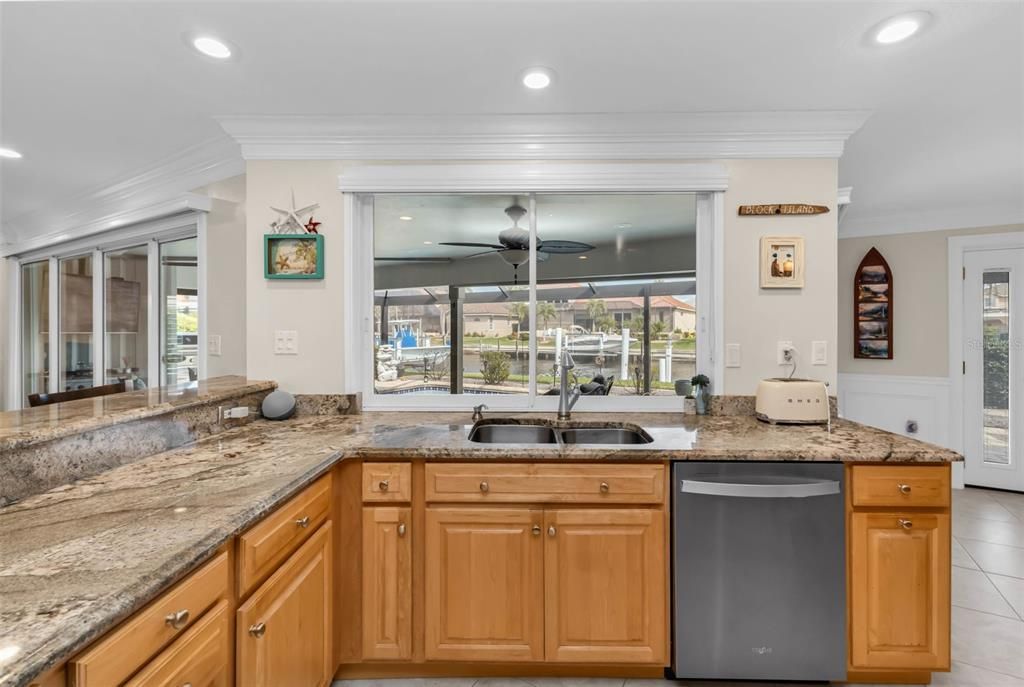 For Sale: $775,000 (3 beds, 2 baths, 1776 Square Feet)