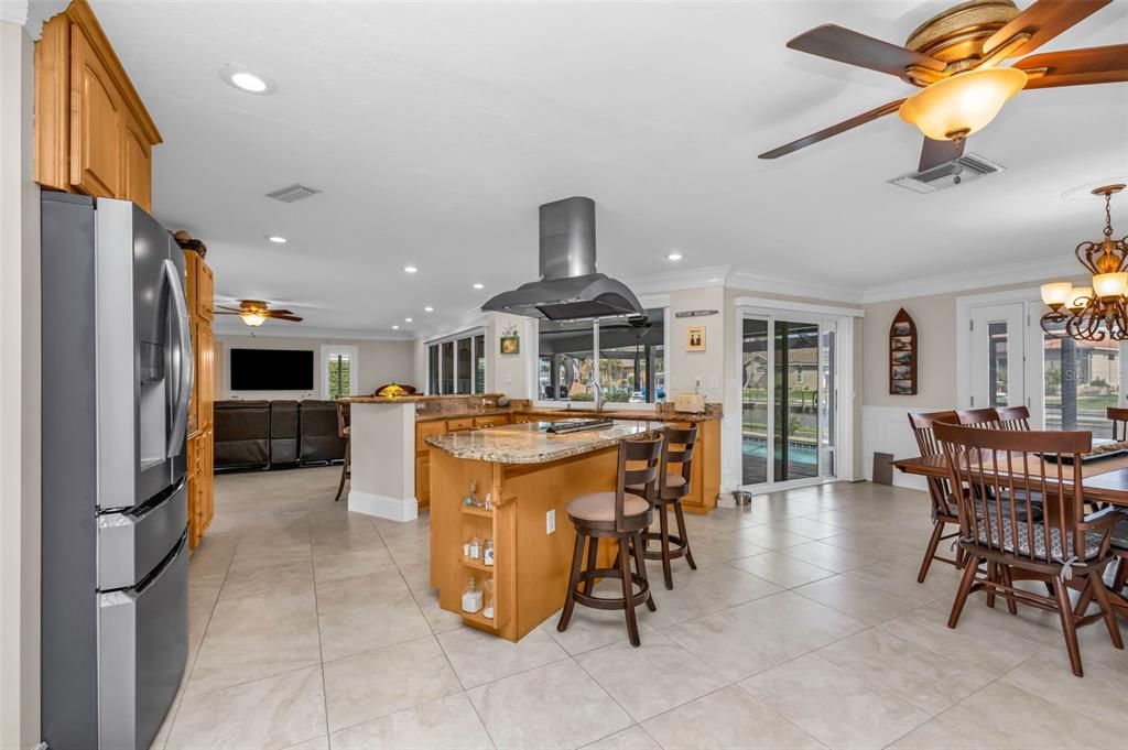 For Sale: $775,000 (3 beds, 2 baths, 1776 Square Feet)