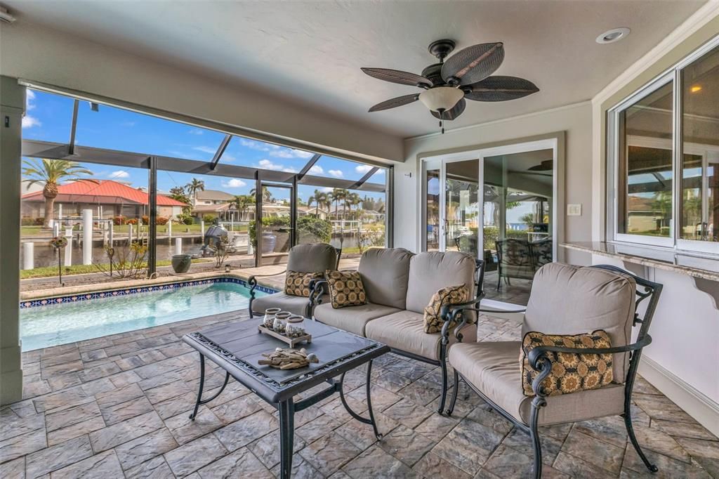 For Sale: $775,000 (3 beds, 2 baths, 1776 Square Feet)