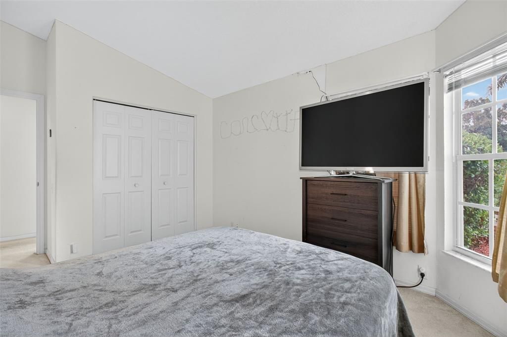 出租: $1,900 (2 贝兹, 2 浴室, 1457 平方英尺)