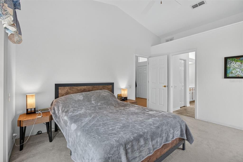 出租: $1,900 (2 贝兹, 2 浴室, 1457 平方英尺)