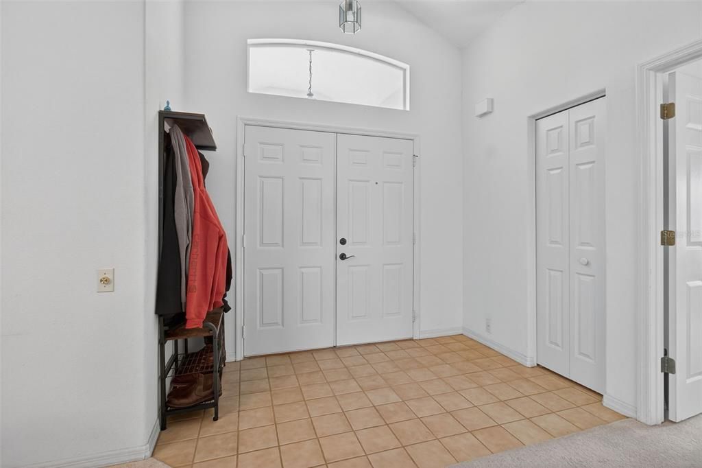 出租: $1,900 (2 贝兹, 2 浴室, 1457 平方英尺)