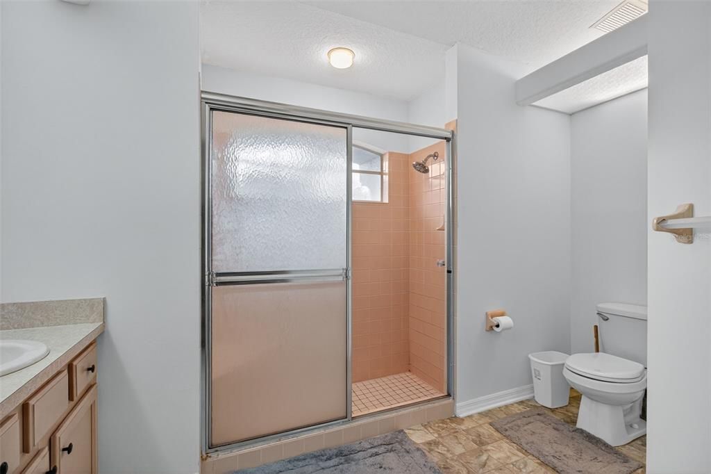 出租: $1,900 (2 贝兹, 2 浴室, 1457 平方英尺)