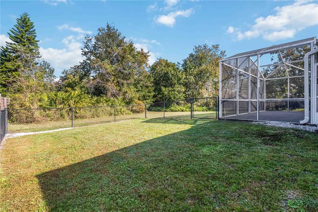 Activo con contrato: $450,000 (3 camas, 2 baños, 2054 Pies cuadrados)