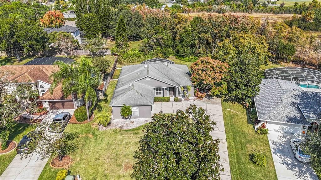 Activo con contrato: $450,000 (3 camas, 2 baños, 2054 Pies cuadrados)