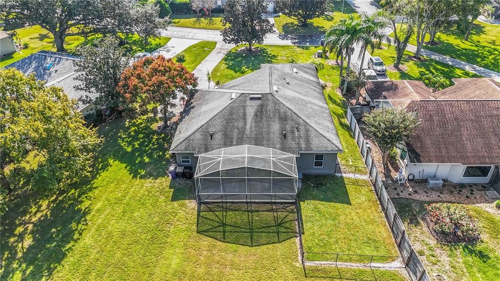 Activo con contrato: $450,000 (3 camas, 2 baños, 2054 Pies cuadrados)