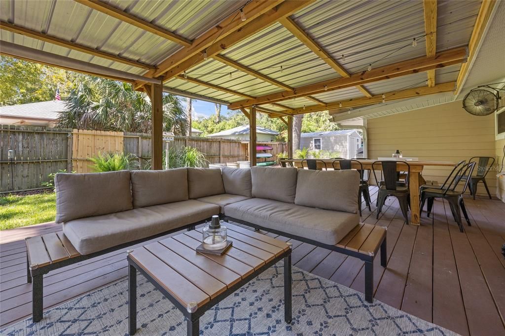 Под контрактом: $239,000 (2 спален, 1 ванн, 1084 Квадратных фут)