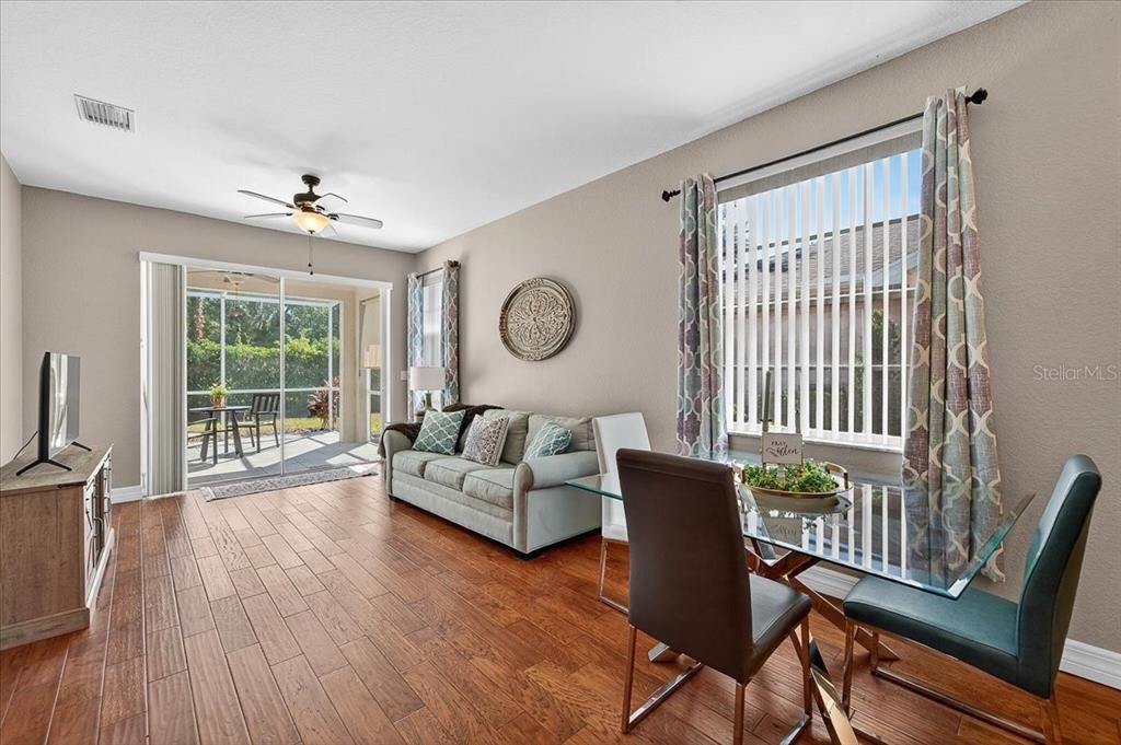 Active With Contract: $269,990 (2 beds, 2 baths, 1260 Square Feet)