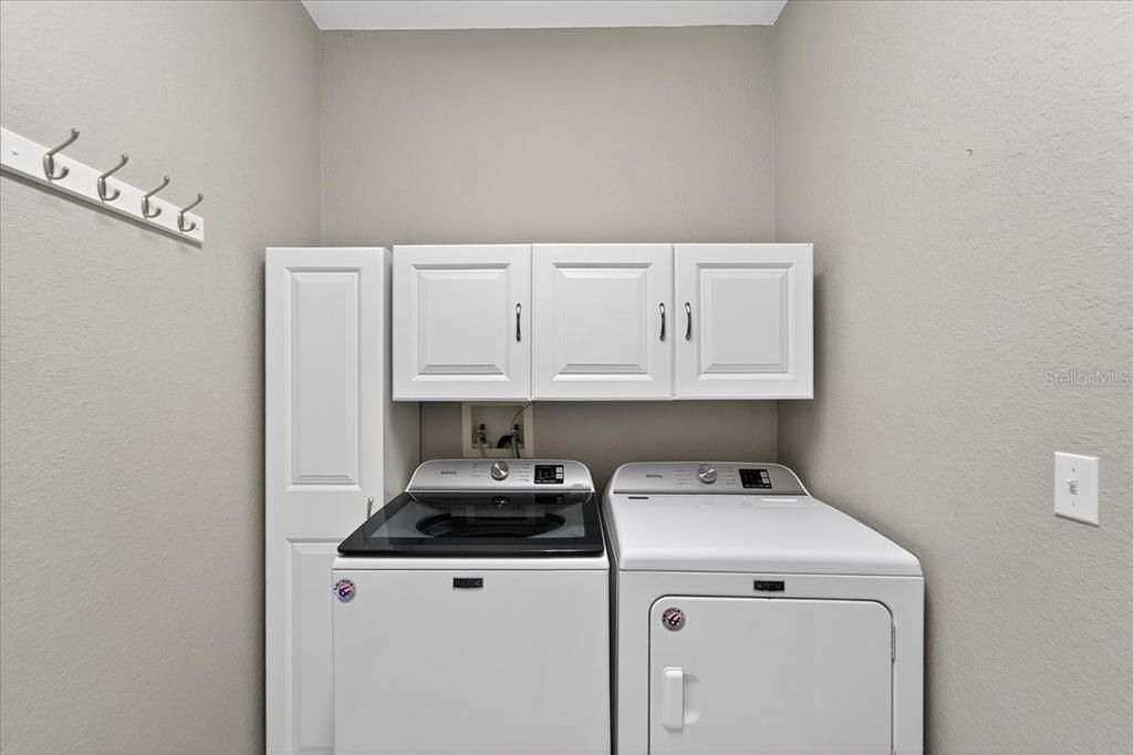 Active With Contract: $269,990 (2 beds, 2 baths, 1260 Square Feet)