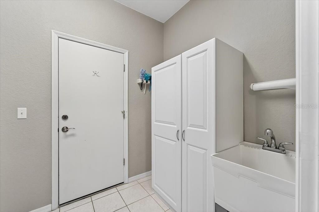 Active With Contract: $269,990 (2 beds, 2 baths, 1260 Square Feet)