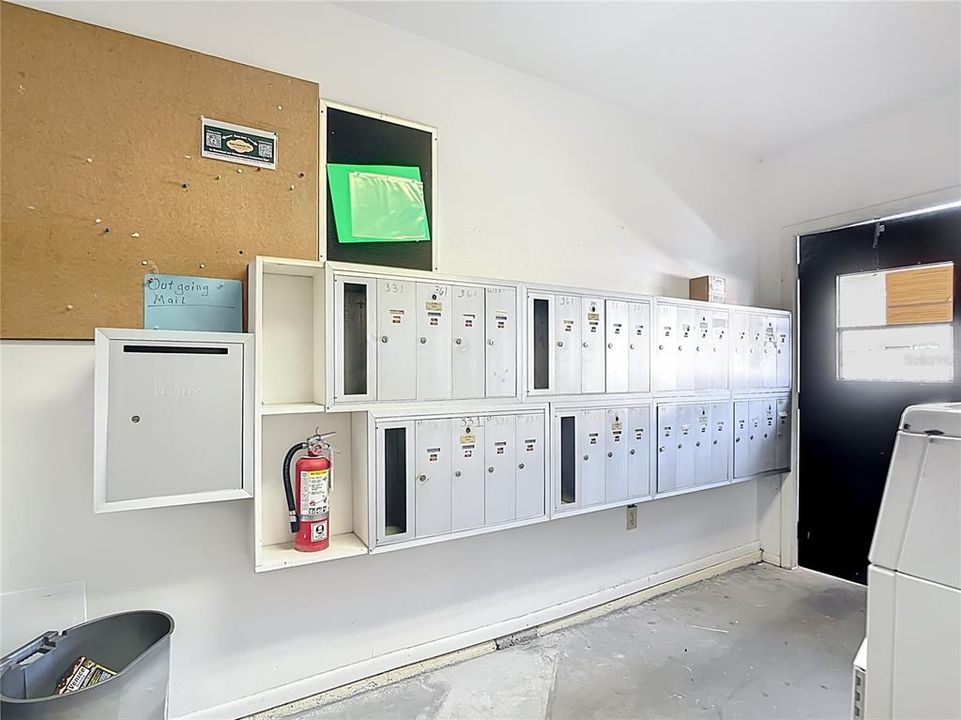 Под контрактом: $239,900 (2 спален, 2 ванн, 899 Квадратных фут)