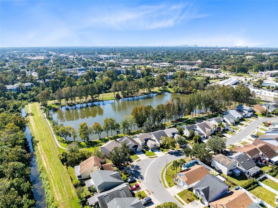 Под контрактом: $389,900 (3 спален, 2 ванн, 1201 Квадратных фут)