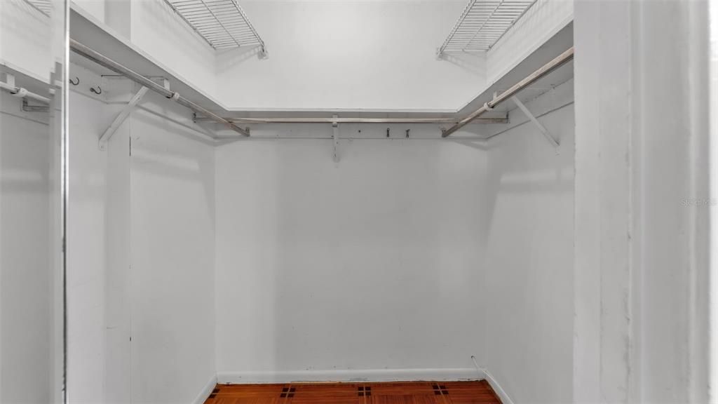 待售: $175,000 (2 贝兹, 2 浴室, 1586 平方英尺)