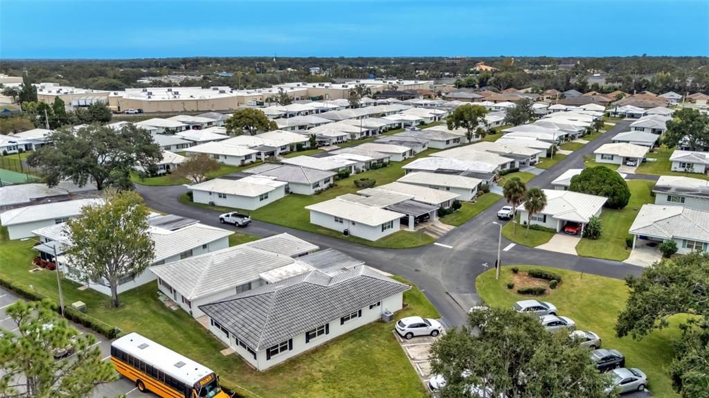 待售: $175,000 (2 贝兹, 2 浴室, 1586 平方英尺)