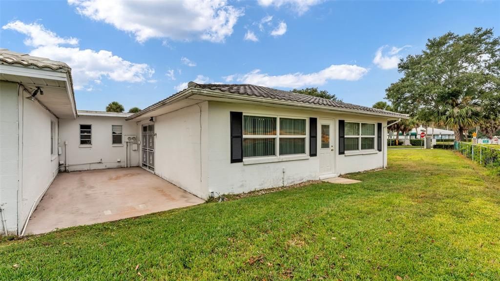 待售: $175,000 (2 贝兹, 2 浴室, 1586 平方英尺)