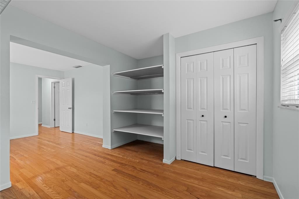 For Rent: $3,600 (4 beds, 2 baths, 1843 Square Feet)