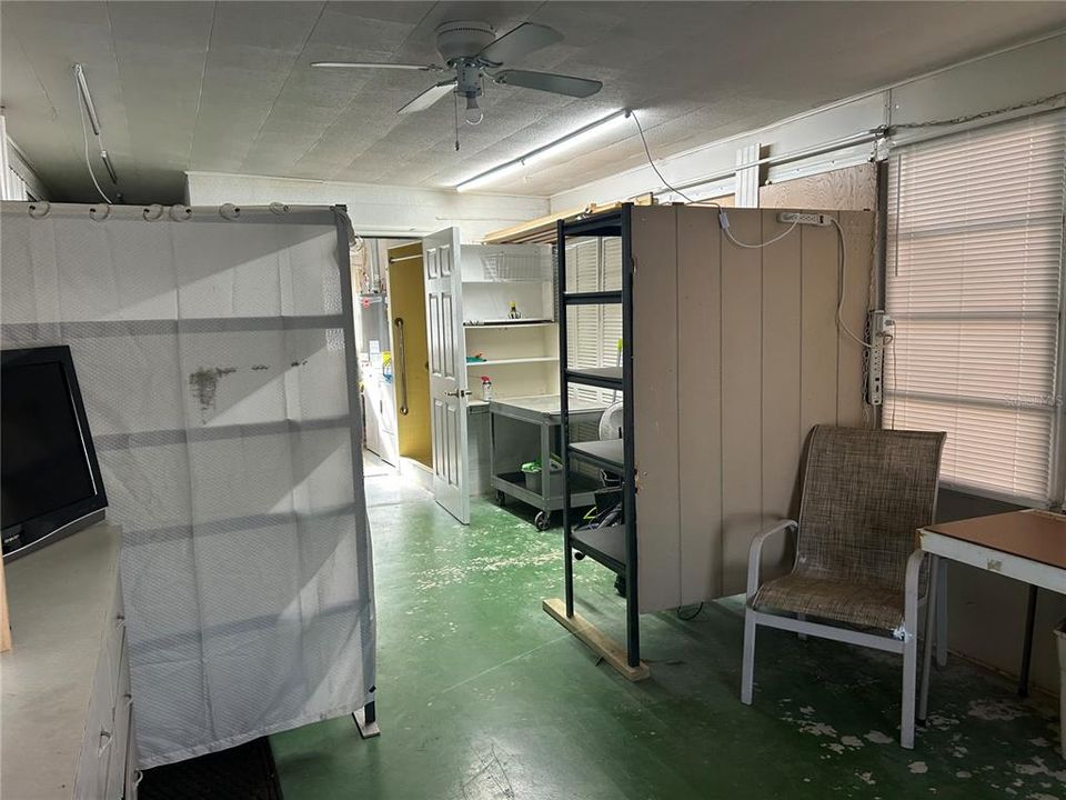 待售: $149,900 (2 贝兹, 1 浴室, 780 平方英尺)