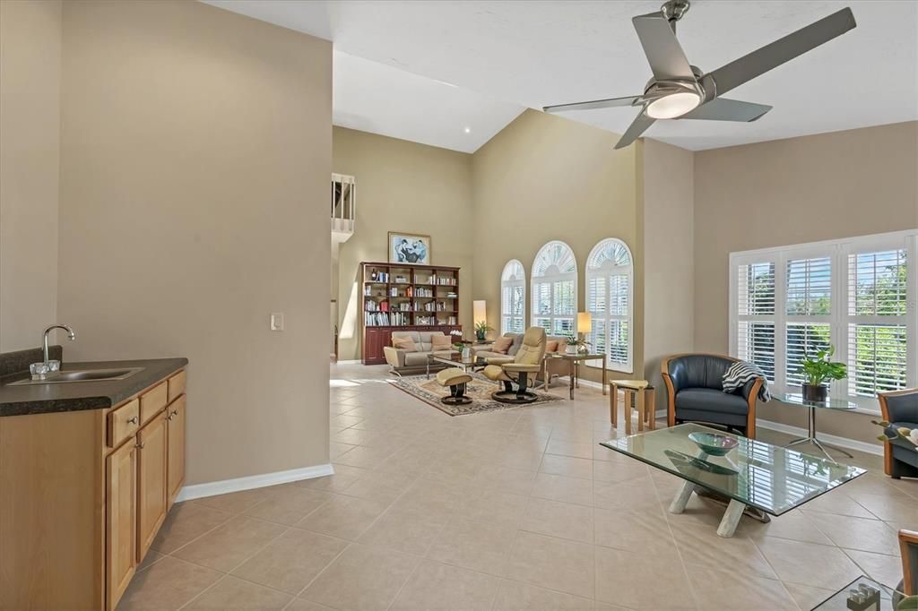 En Venta: $540,000 (3 camas, 2 baños, 3114 Pies cuadrados)