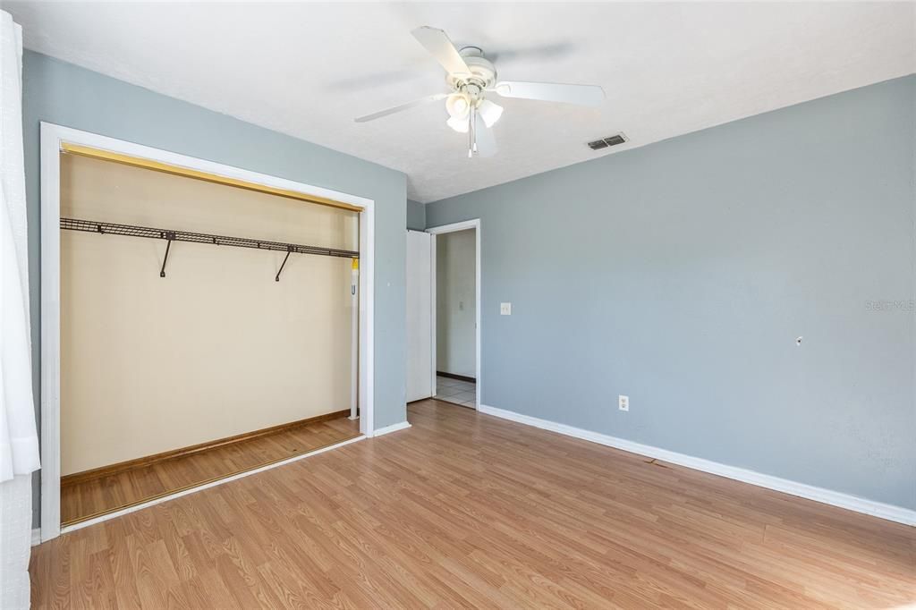 For Sale: $274,000 (3 beds, 2 baths, 1581 Square Feet)