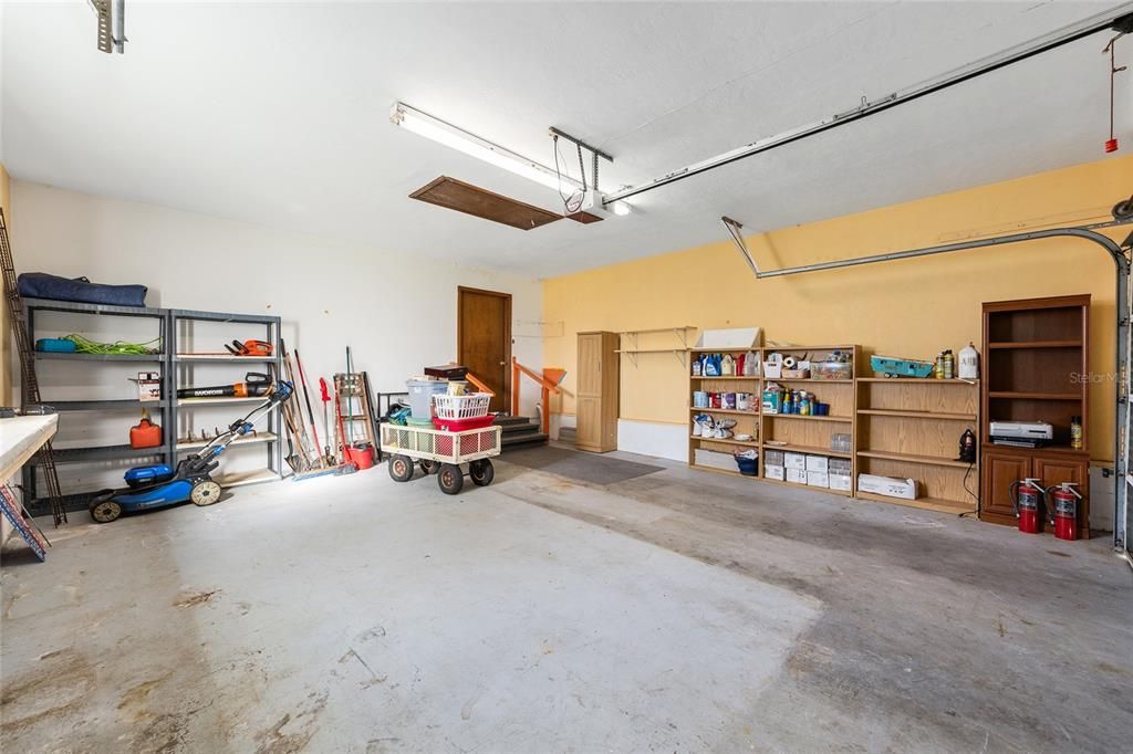 For Sale: $274,000 (3 beds, 2 baths, 1581 Square Feet)