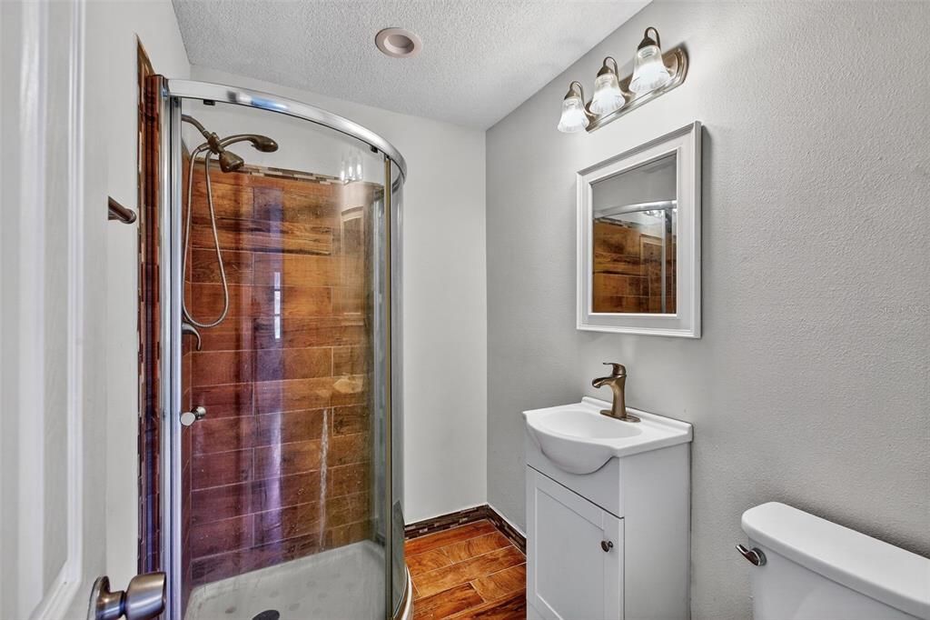 出租: $2,250 (4 贝兹, 2 浴室, 1971 平方英尺)