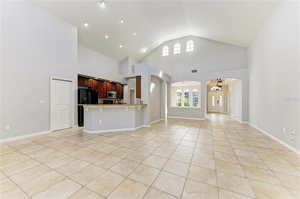 For Sale: $499,000 (4 beds, 2 baths, 2694 Square Feet)