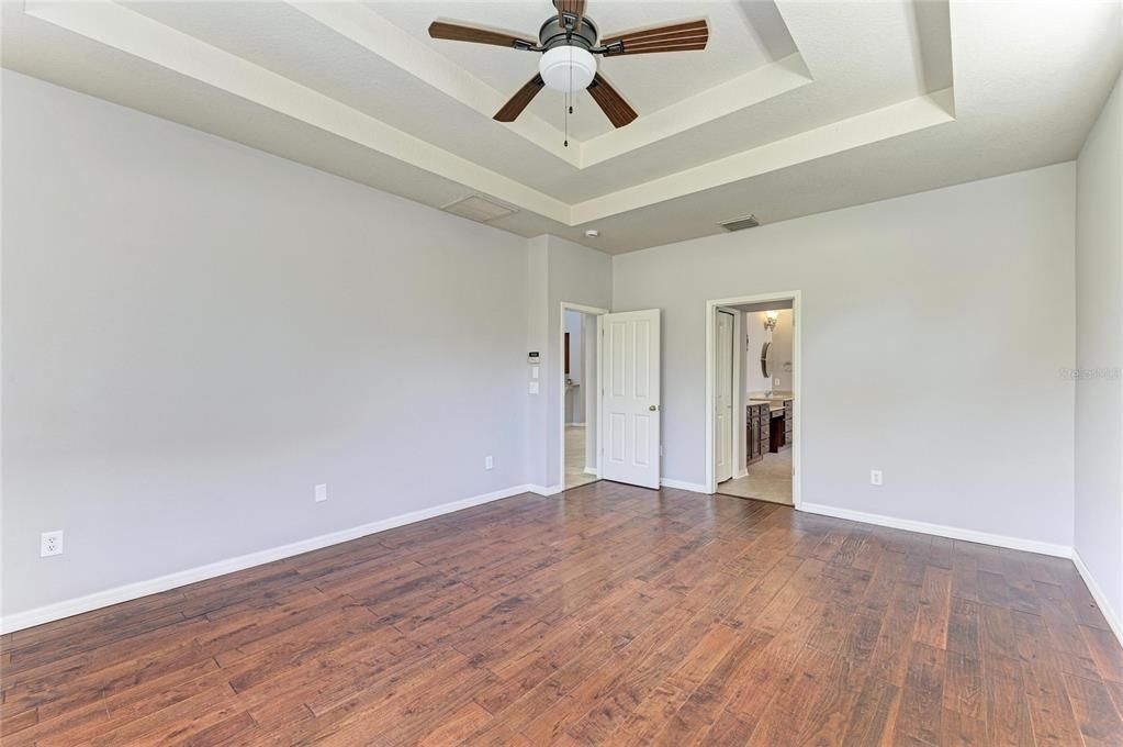 For Sale: $499,000 (4 beds, 2 baths, 2694 Square Feet)