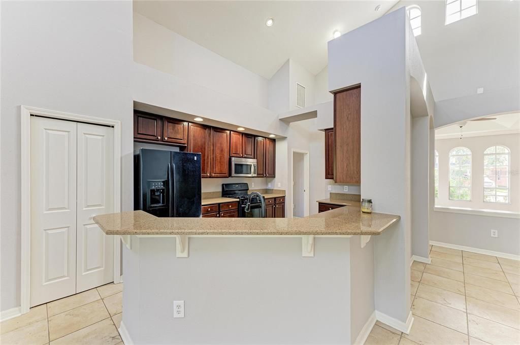 For Sale: $499,000 (4 beds, 2 baths, 2694 Square Feet)