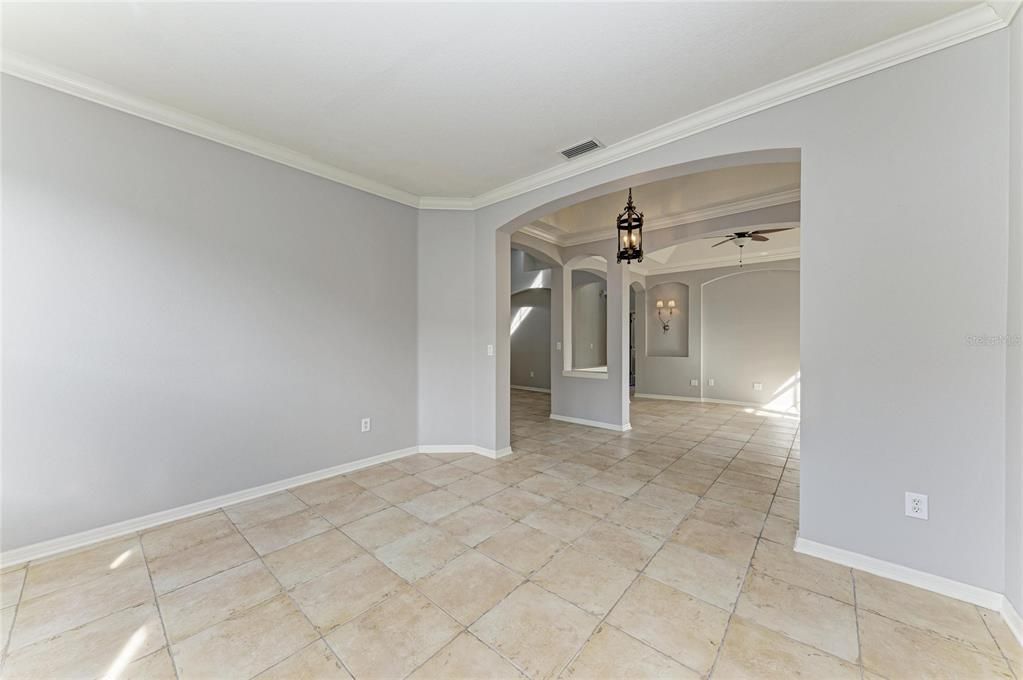 For Sale: $499,000 (4 beds, 2 baths, 2694 Square Feet)