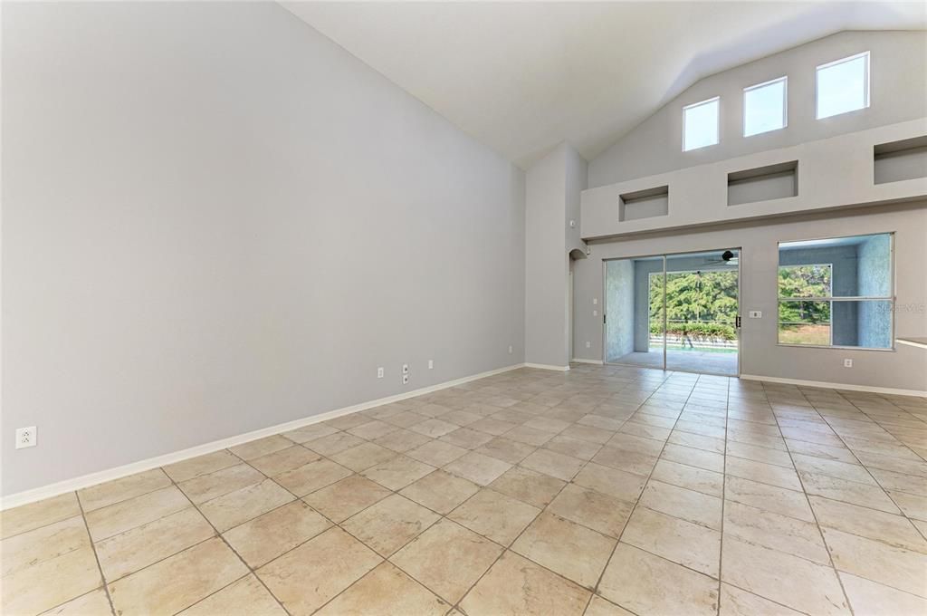 For Sale: $499,000 (4 beds, 2 baths, 2694 Square Feet)