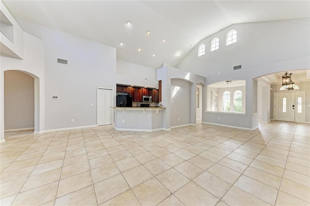 For Sale: $499,000 (4 beds, 2 baths, 2694 Square Feet)