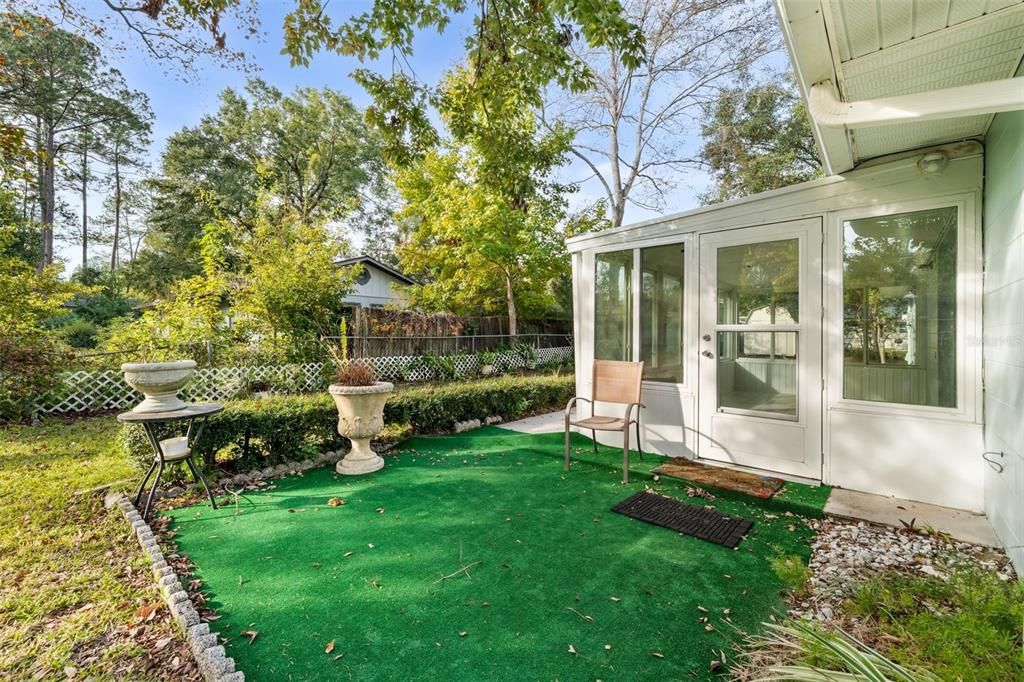 For Sale: $284,900 (3 beds, 2 baths, 1310 Square Feet)