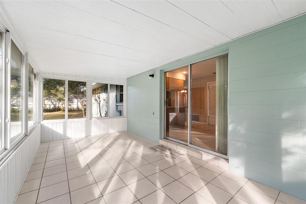 For Sale: $284,900 (3 beds, 2 baths, 1310 Square Feet)