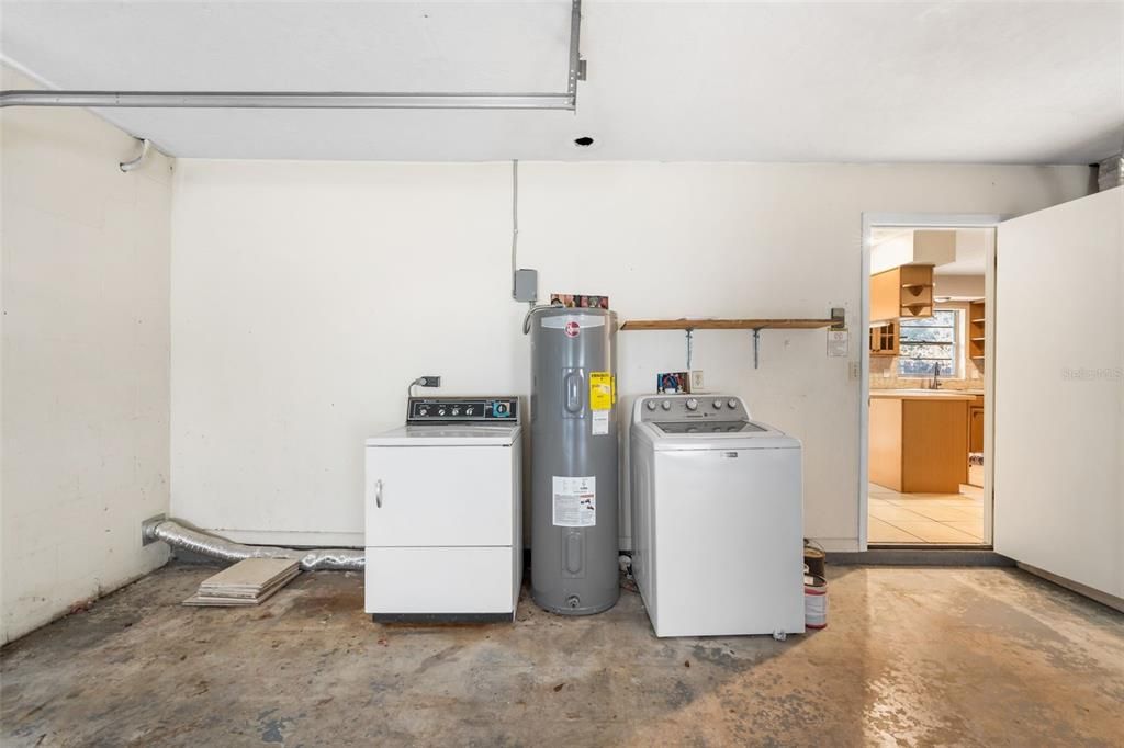 For Sale: $284,900 (3 beds, 2 baths, 1310 Square Feet)