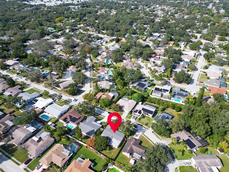 合同活跃: $465,000 (4 贝兹, 2 浴室, 2115 平方英尺)