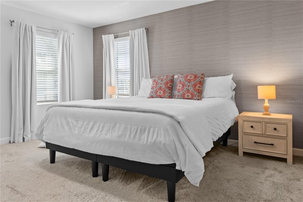 For Sale: $450,000 (3 beds, 2 baths, 1717 Square Feet)