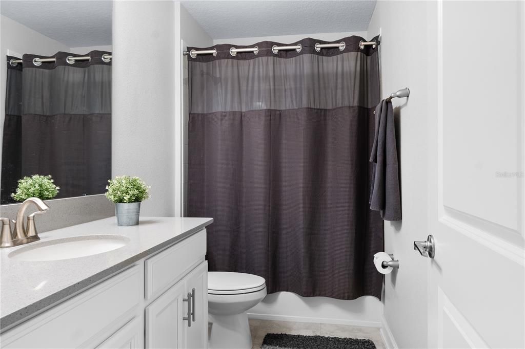 For Sale: $450,000 (3 beds, 2 baths, 1717 Square Feet)