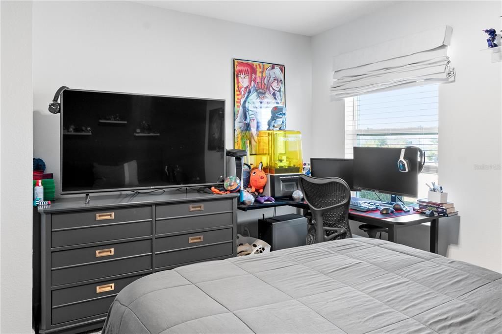 For Sale: $450,000 (3 beds, 2 baths, 1717 Square Feet)