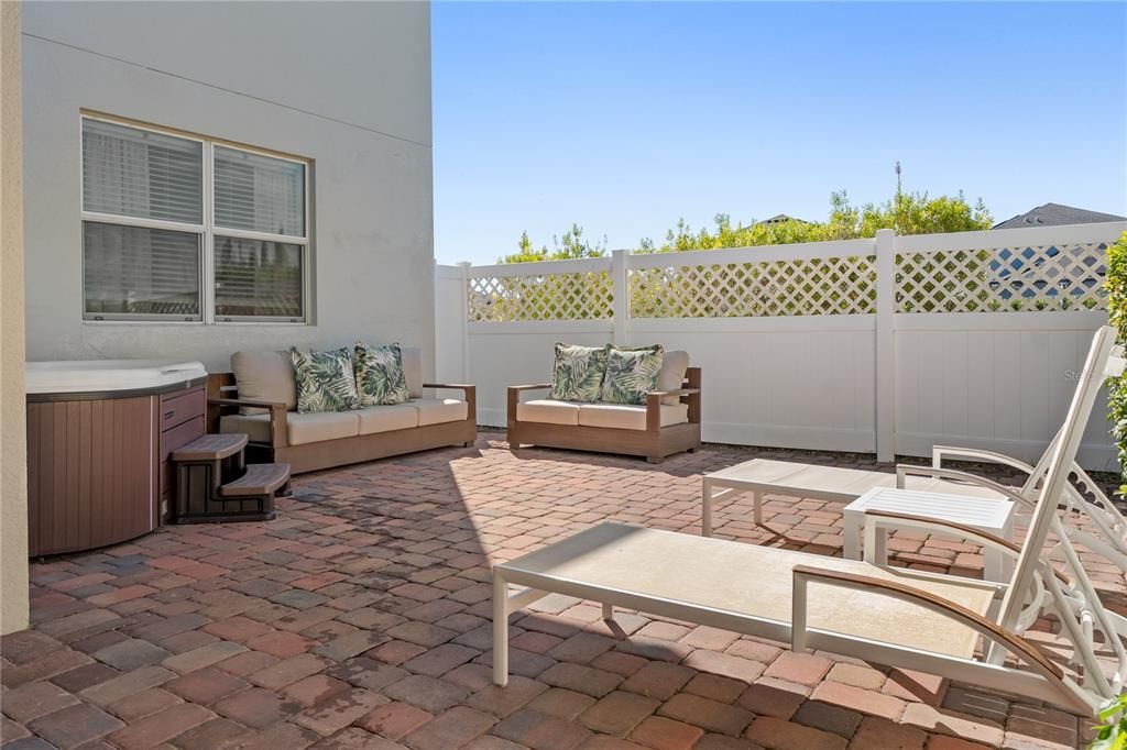 For Sale: $450,000 (3 beds, 2 baths, 1717 Square Feet)