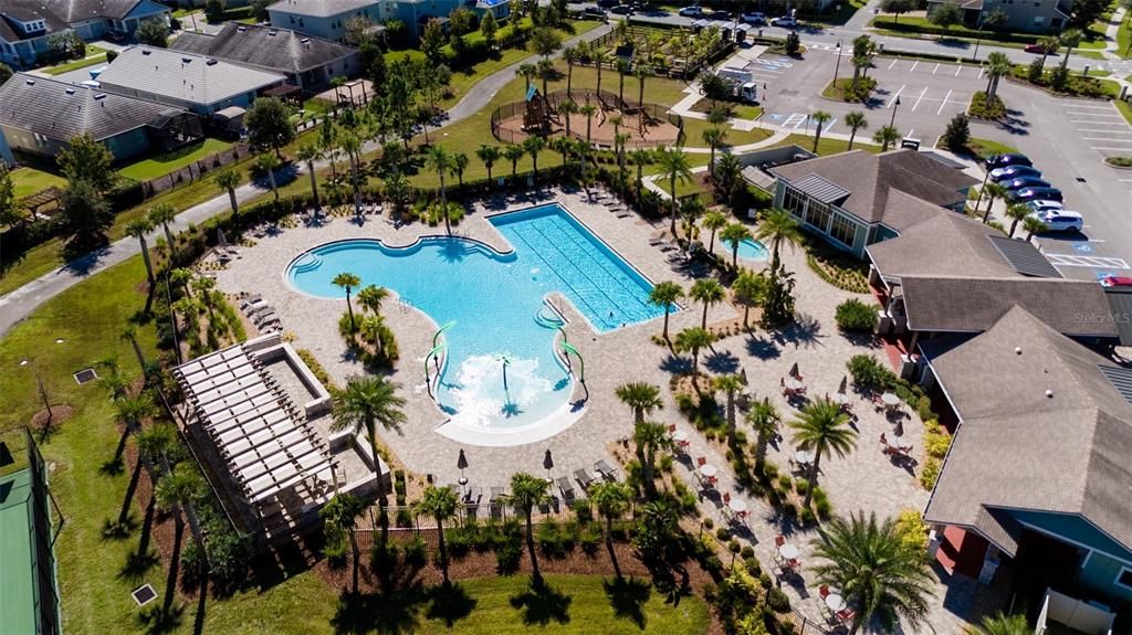 For Sale: $450,000 (3 beds, 2 baths, 1717 Square Feet)