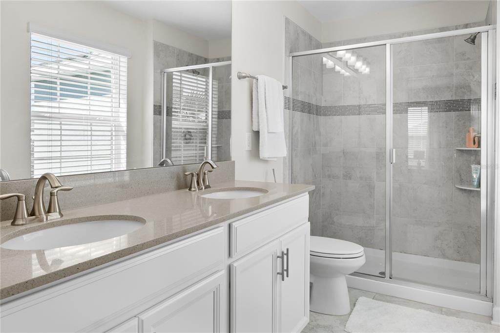 For Sale: $450,000 (3 beds, 2 baths, 1717 Square Feet)