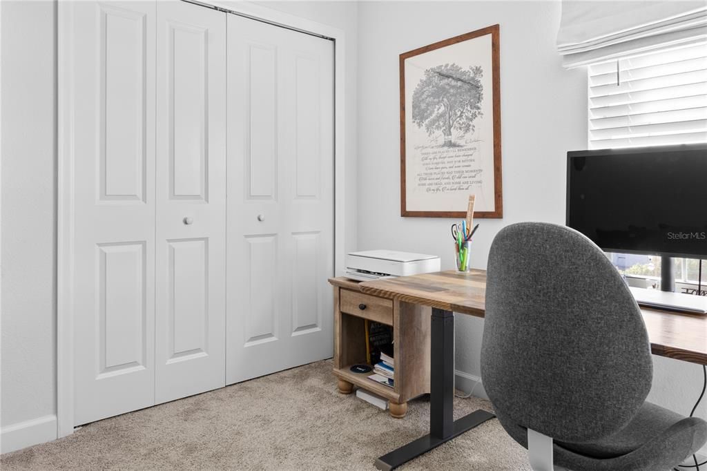 For Sale: $450,000 (3 beds, 2 baths, 1717 Square Feet)