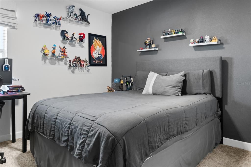 For Sale: $450,000 (3 beds, 2 baths, 1717 Square Feet)