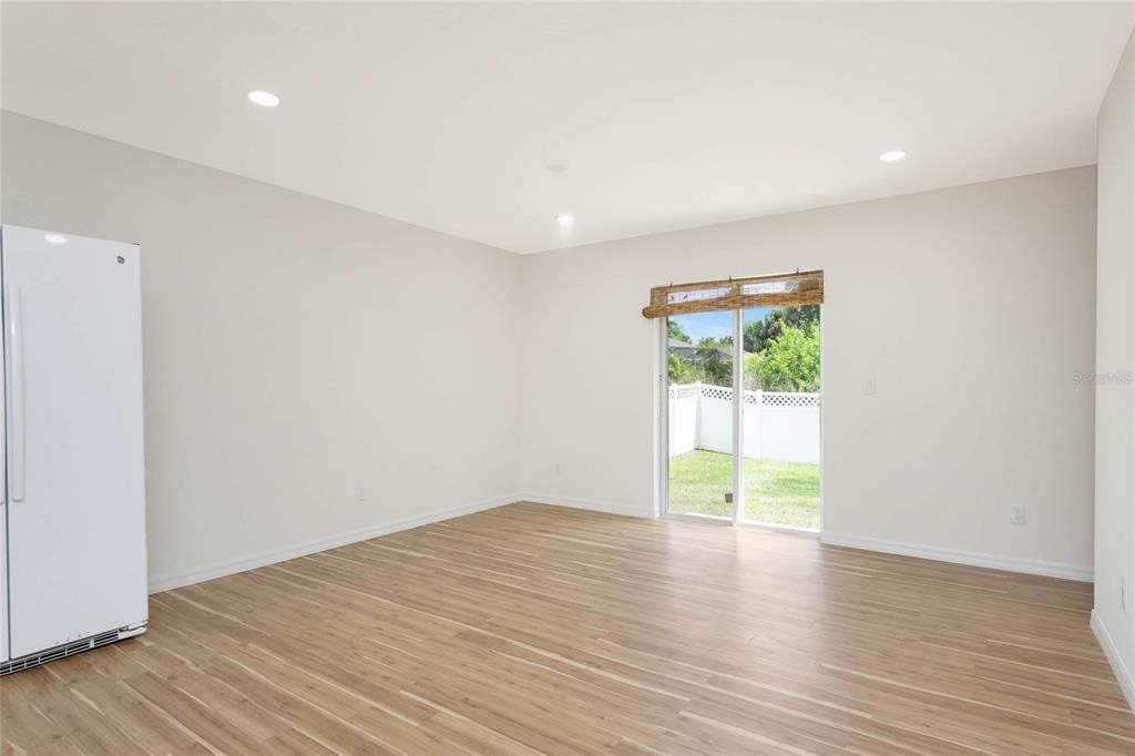 Active With Contract: $259,000 (4 beds, 2 baths, 1908 Square Feet)