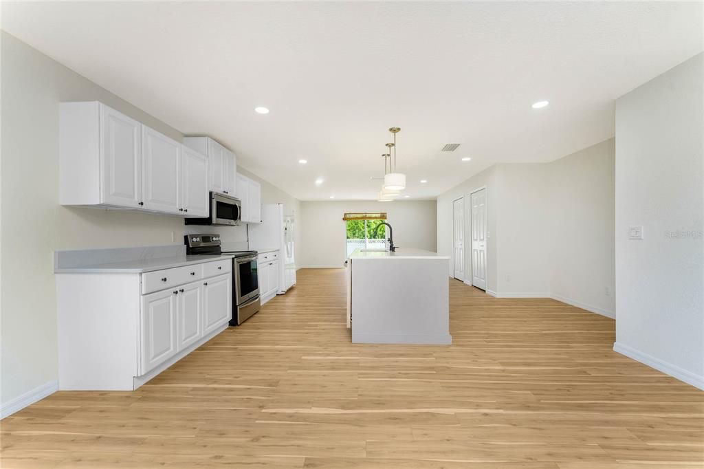 Active With Contract: $259,000 (4 beds, 2 baths, 1908 Square Feet)