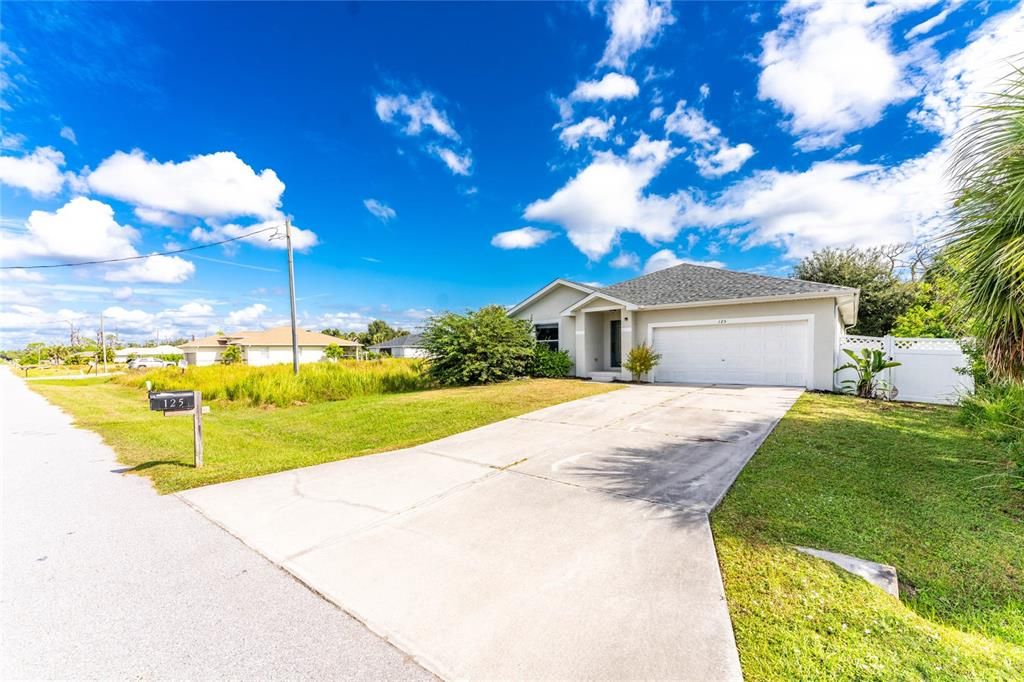 Active With Contract: $259,000 (4 beds, 2 baths, 1908 Square Feet)