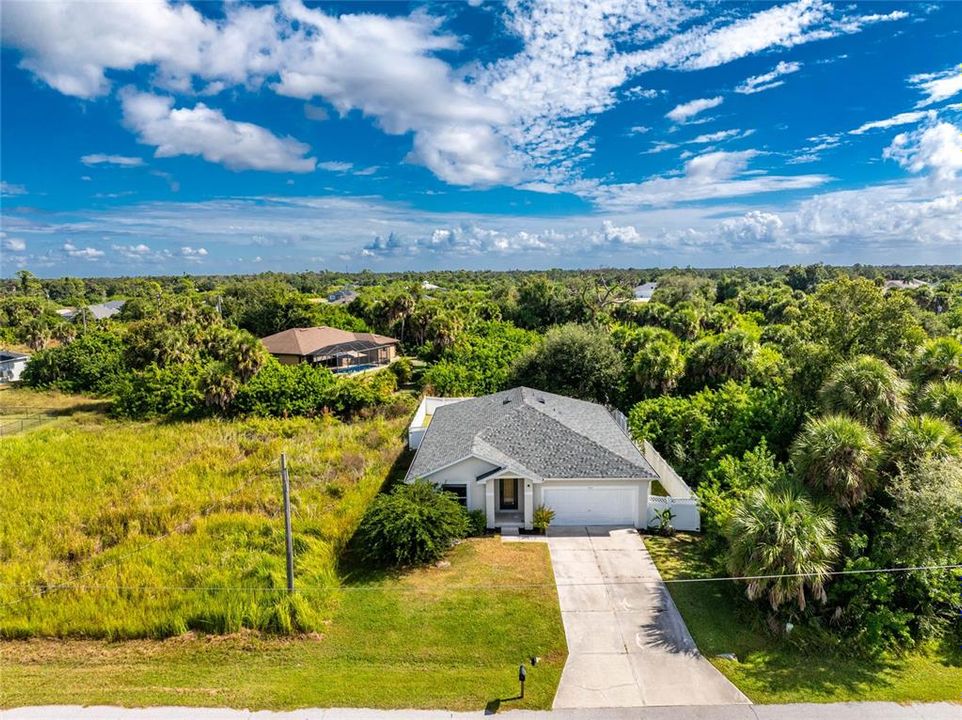 Active With Contract: $259,000 (4 beds, 2 baths, 1908 Square Feet)
