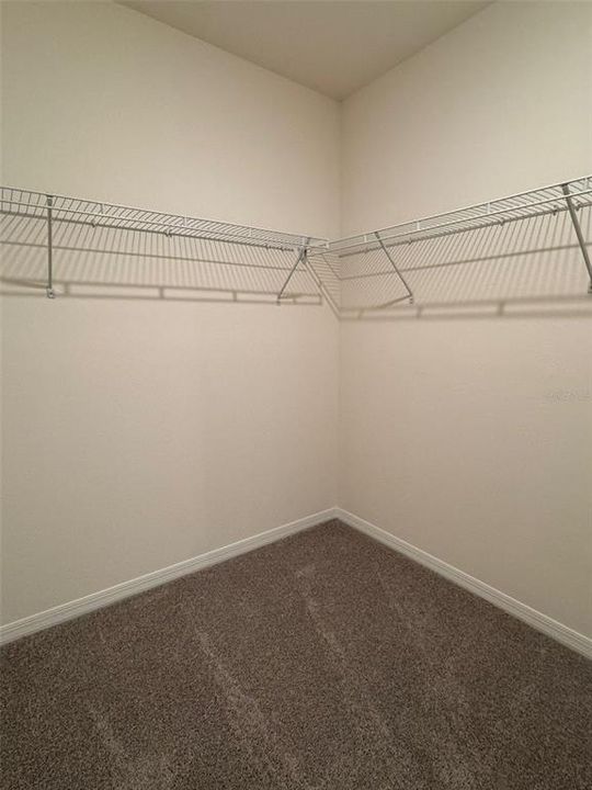 For Rent: $2,600 (4 beds, 2 baths, 1830 Square Feet)